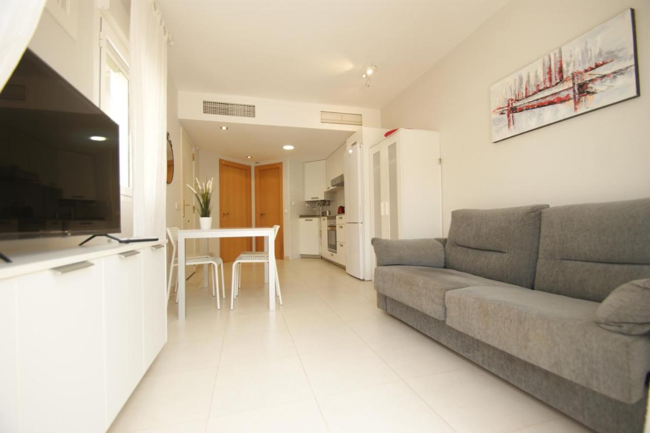 Apartamento En Vera A 300 M De La Playa, Con Patio Y Salida Directa A Calle Экстерьер фото